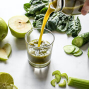 Detoxen met sap: een multidimensionale ervaring